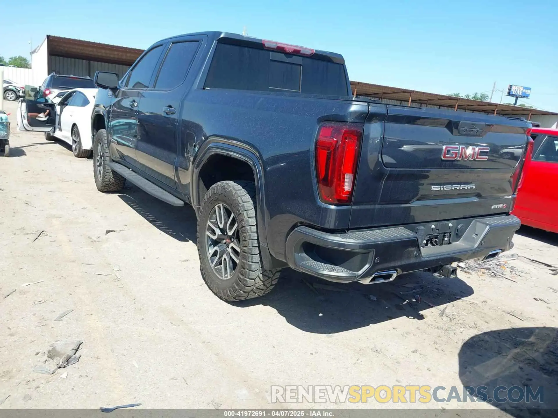 3 Photograph of a damaged car 1GTP9EEL4NZ118639 GMC SIERRA 1500 LIMITED 2022