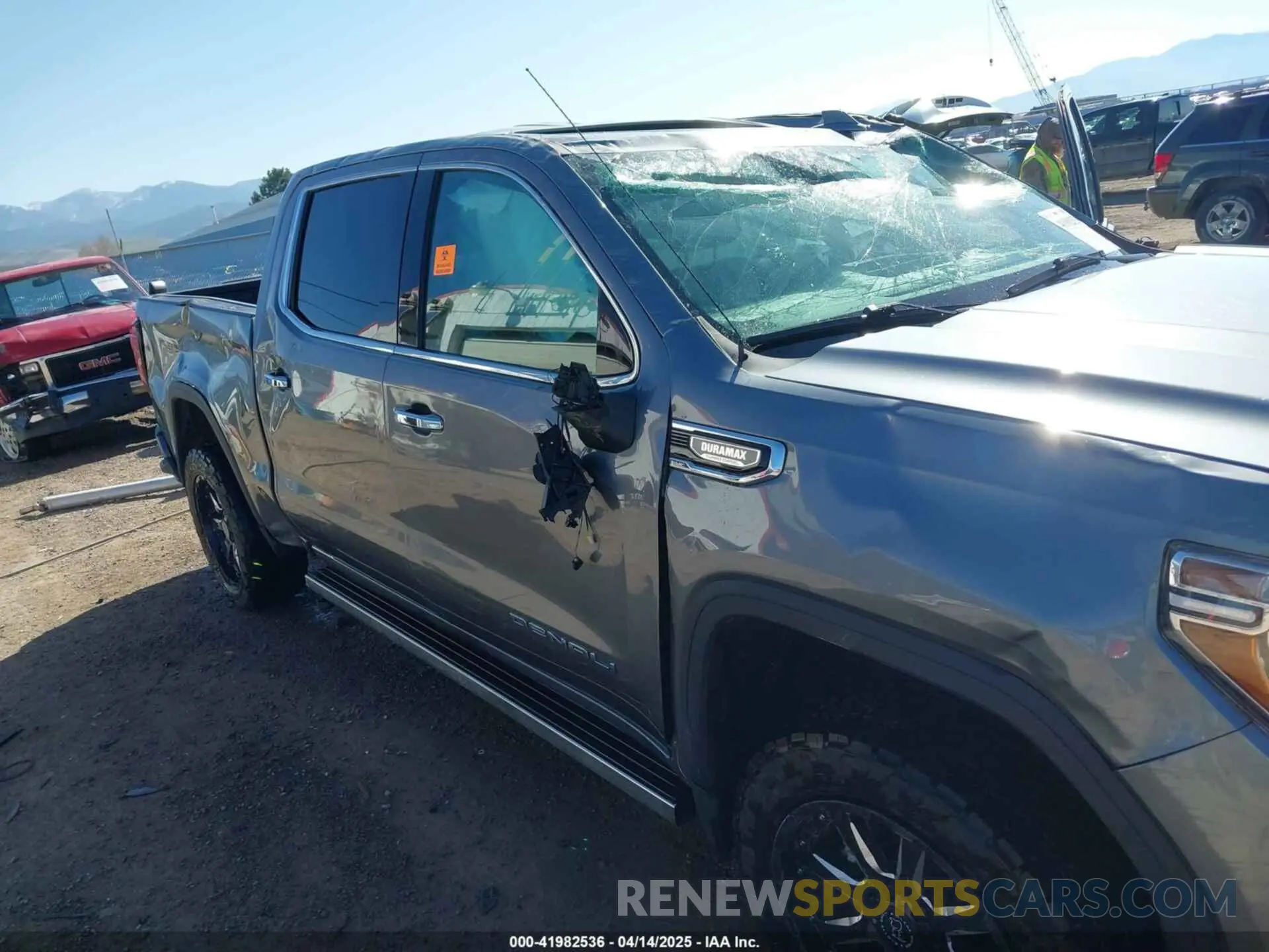 6 Photograph of a damaged car 1GTU9FETXNZ193239 GMC SIERRA 1500 LIMITED 2022