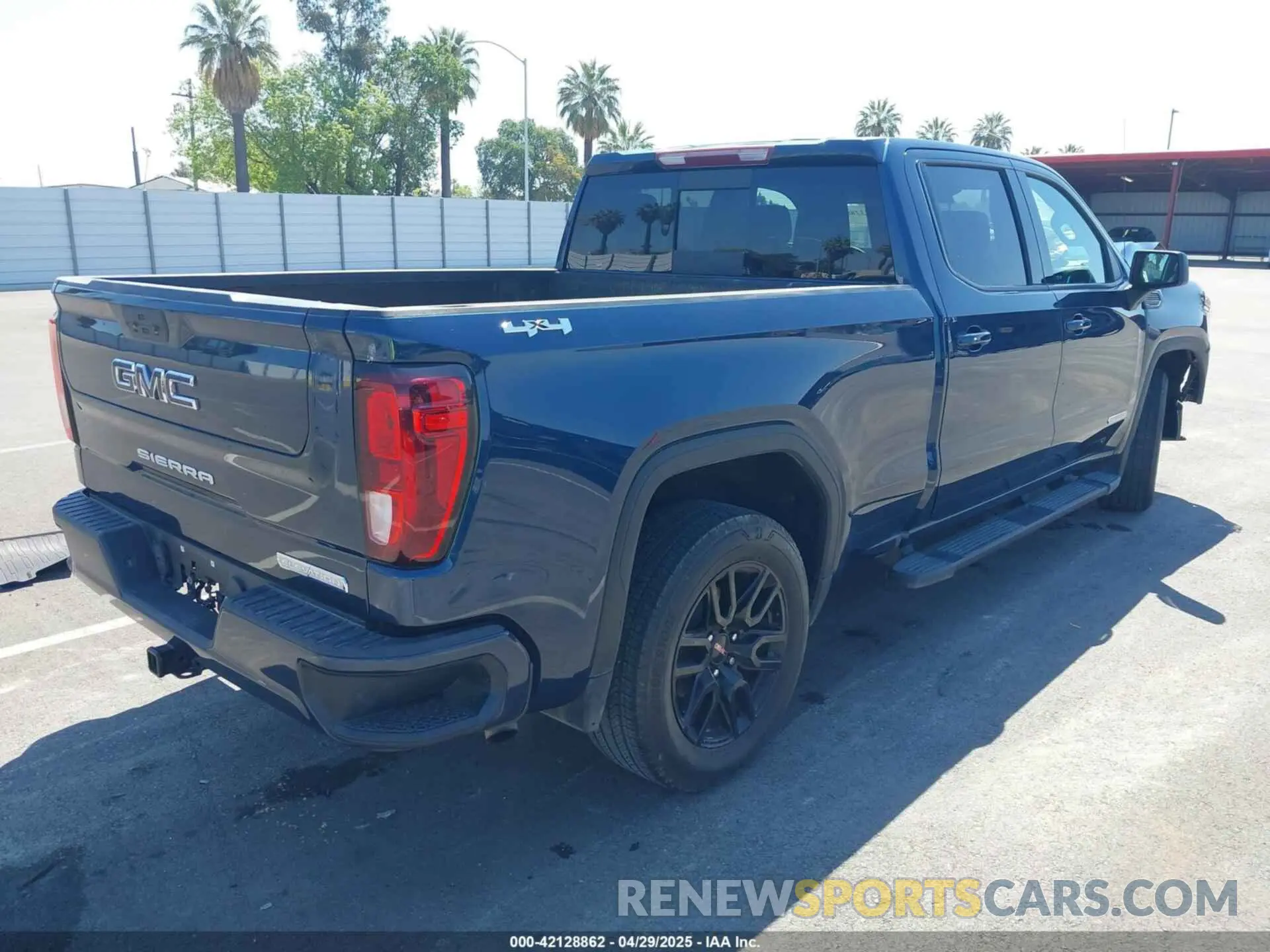 4 Photograph of a damaged car 3GTP9CEK0NG128483 GMC SIERRA 1500 LIMITED 2022