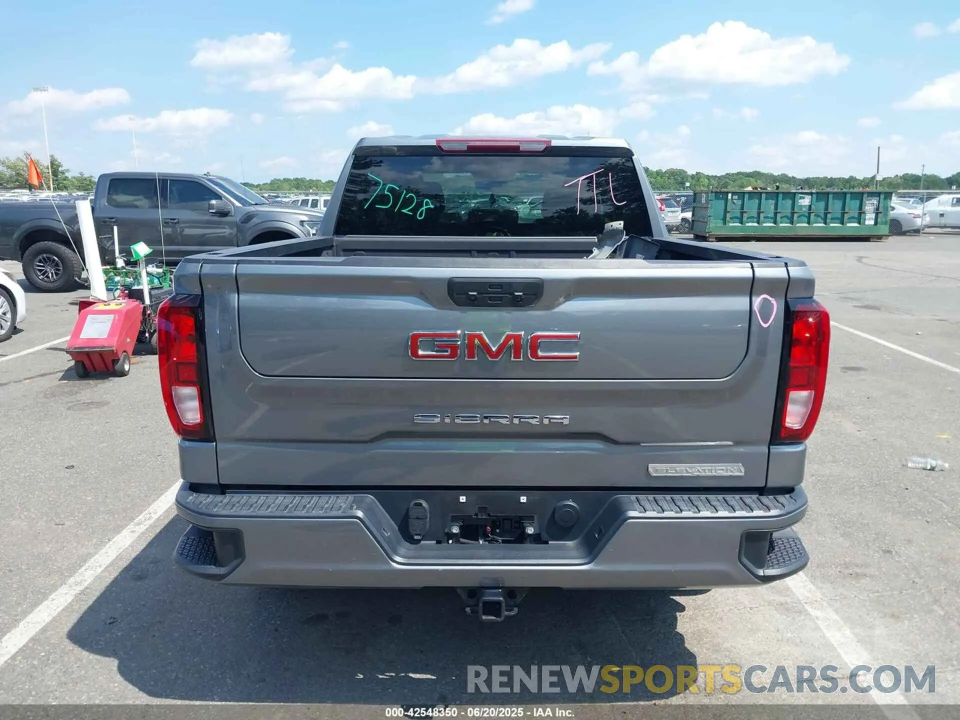16 Photograph of a damaged car 3GTU9CED2NG132166 GMC SIERRA 1500 LIMITED 2022