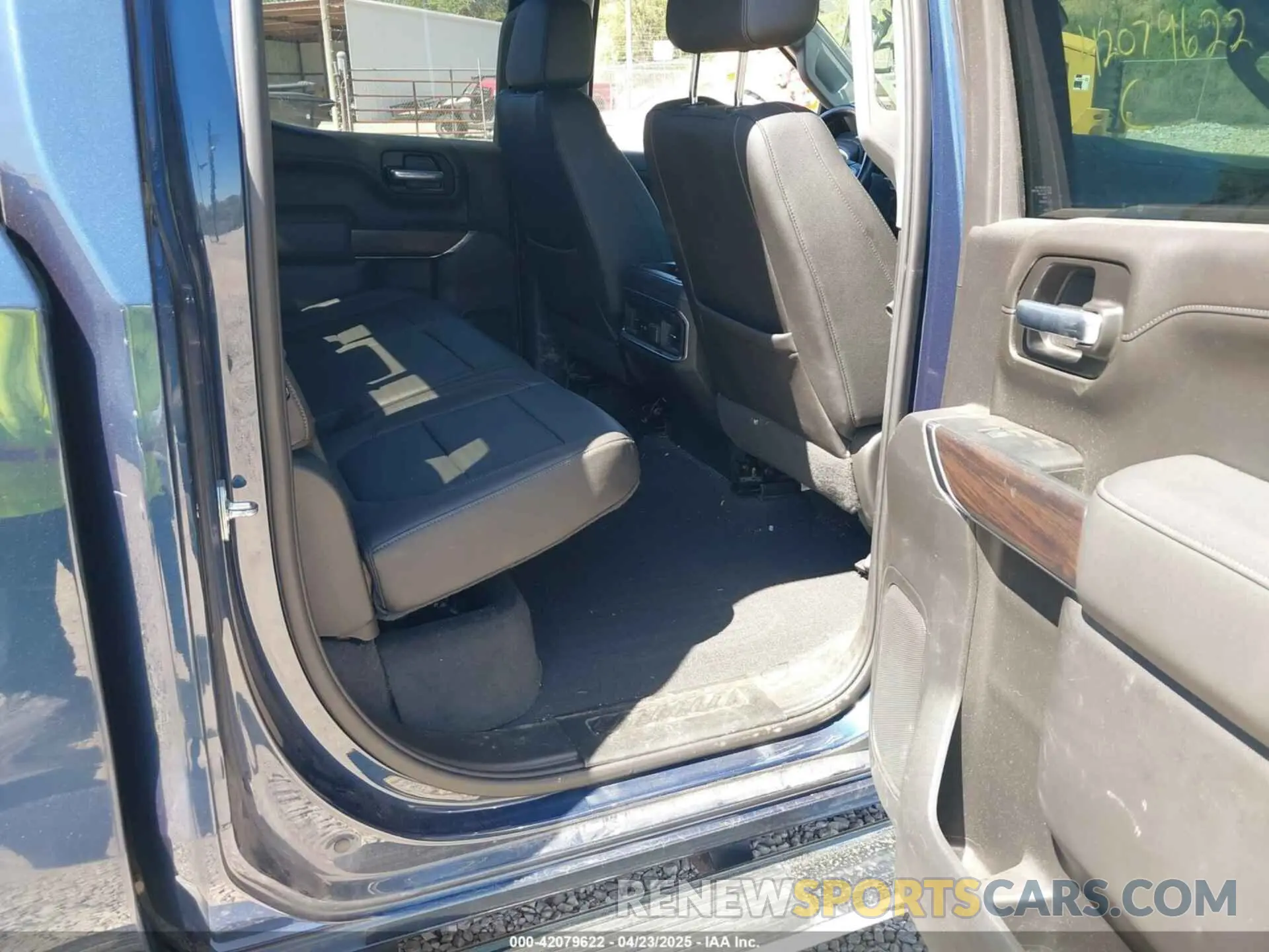8 Photograph of a damaged car 3GTU9DED3NG126799 GMC SIERRA 1500 LIMITED 2022
