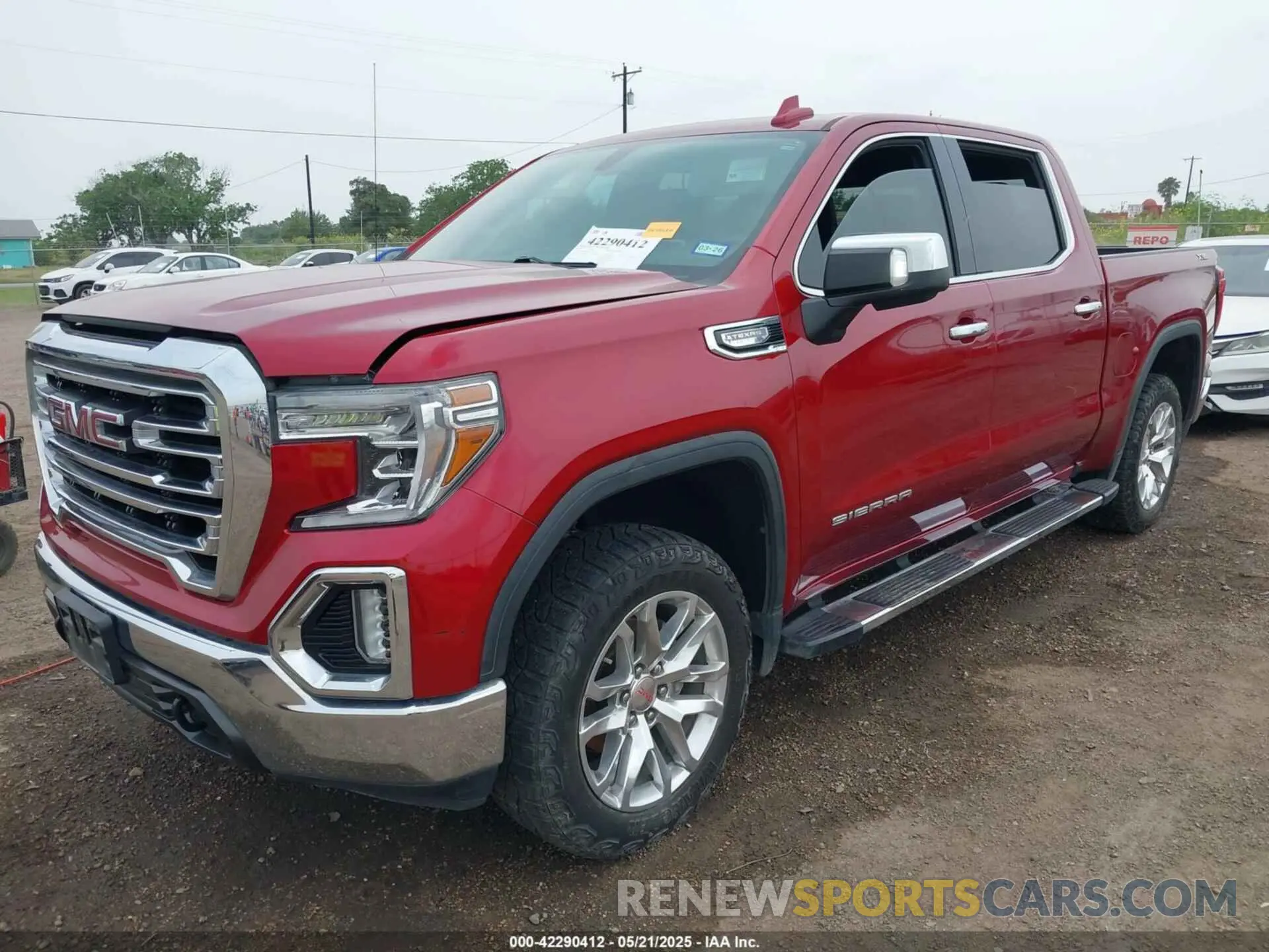2 Photograph of a damaged car 3GTU9DED3NG157521 GMC SIERRA 1500 LIMITED 2022