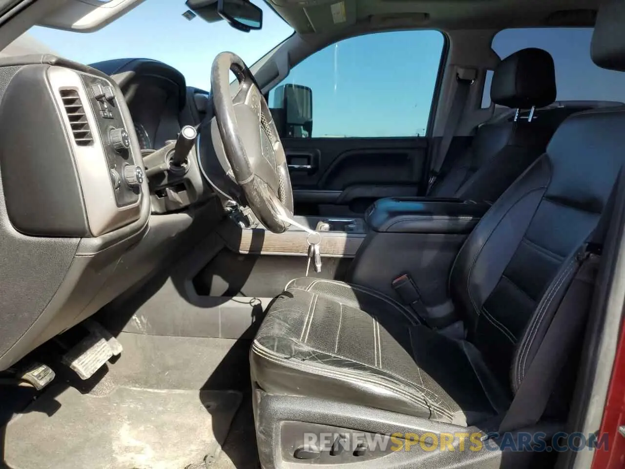 7 Фотография поврежденного автомобиля 1GT12SEY2KF233872 GMC SIERRA 2019