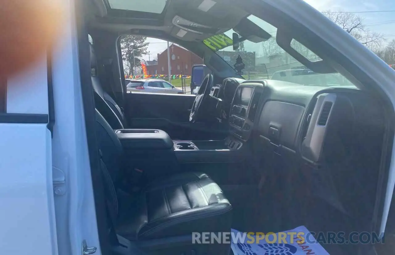 5 Photograph of a damaged car 1GT12SEY3KF126085 GMC SIERRA 2019