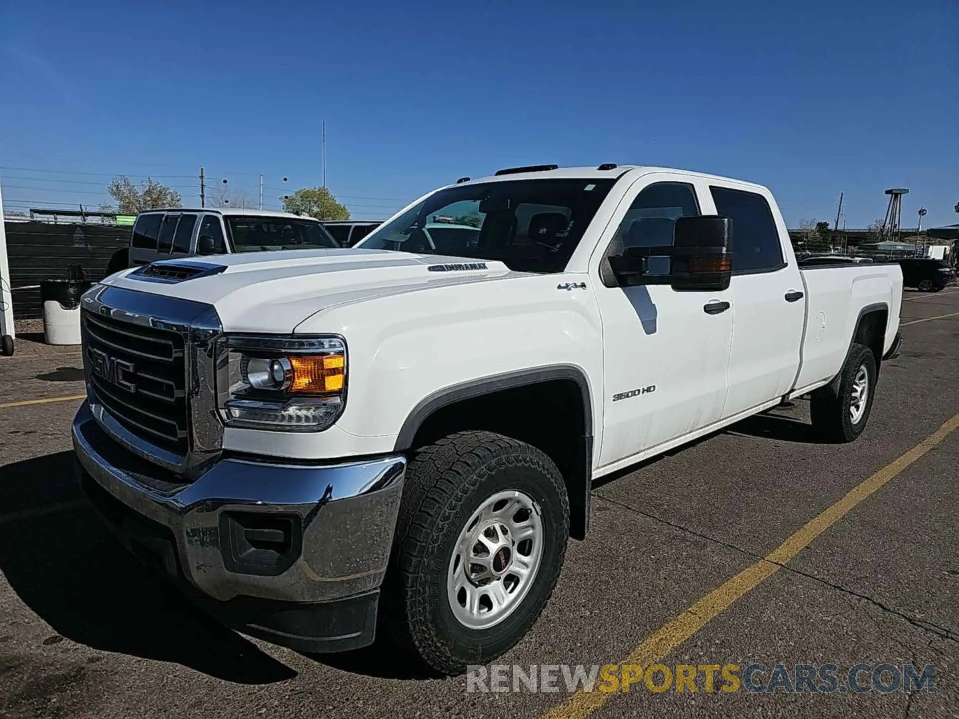 28 Фотография поврежденного автомобиля 1GT42TCY5KF247562 GMC SIERRA 2019