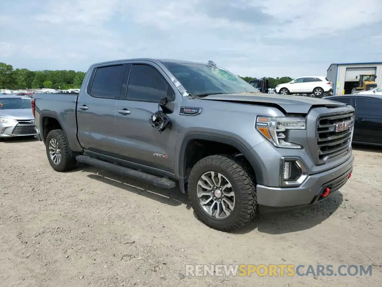 4 Photograph of a damaged car 1GTP9EEL2KZ166264 GMC SIERRA 2019