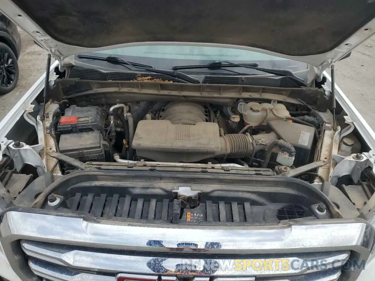 11 Photograph of a damaged car 1GTU9BED7KZ268170 GMC SIERRA 2019