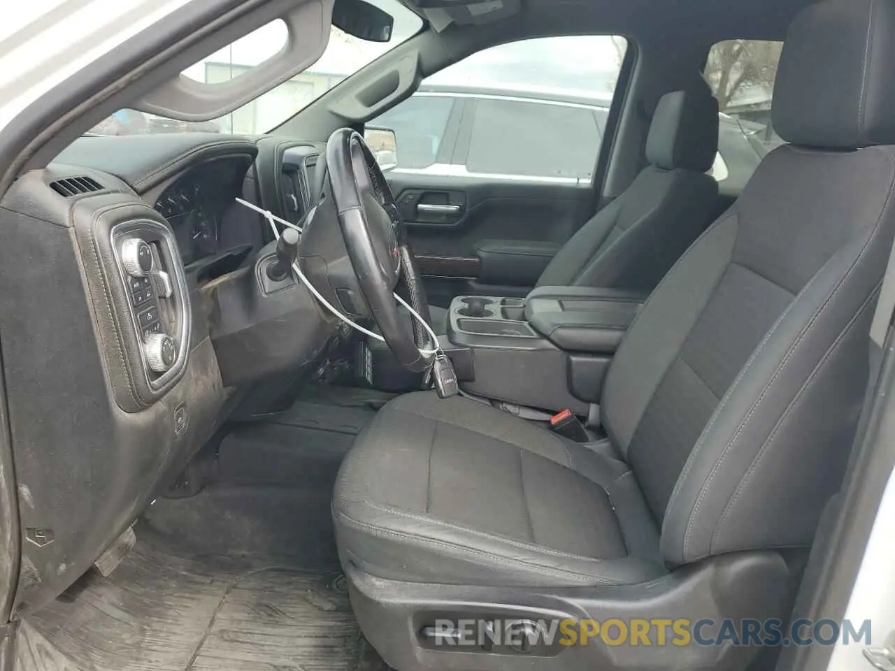 7 Photograph of a damaged car 1GTU9BED7KZ268170 GMC SIERRA 2019