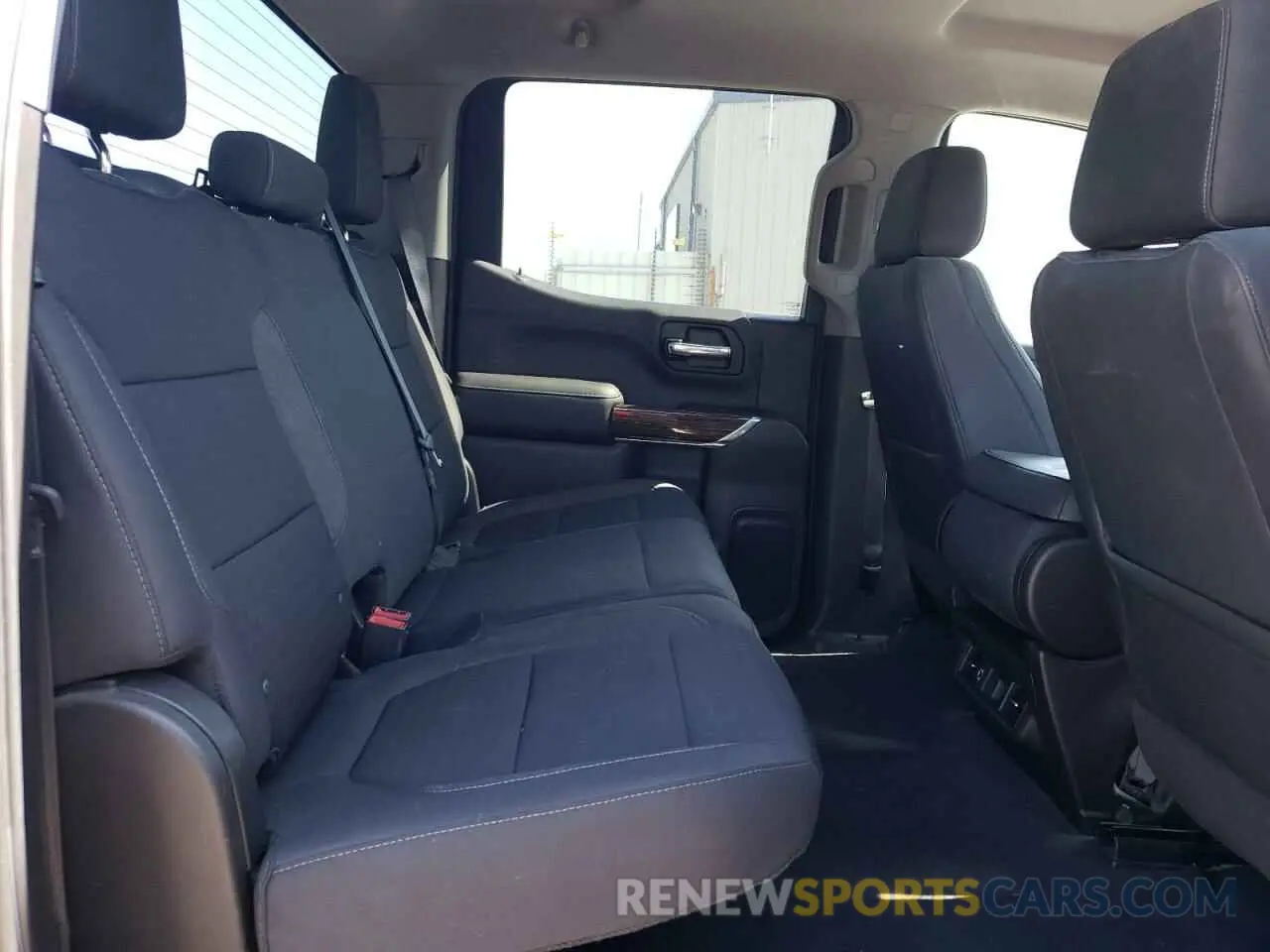 10 Фотография поврежденного автомобиля 1GTU9BED8KZ244251 GMC SIERRA 2019