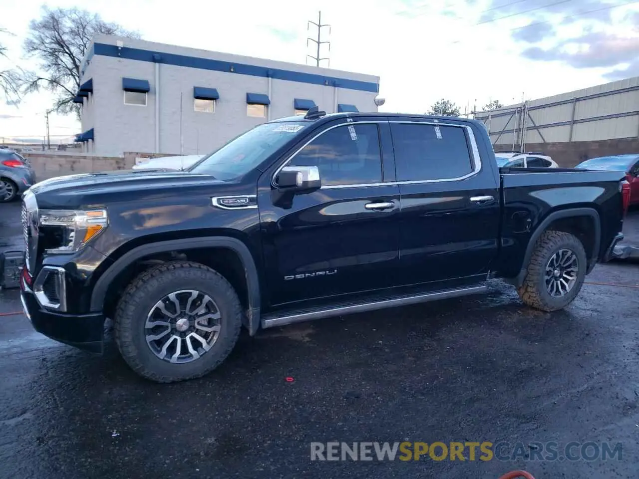 1 Photograph of a damaged car 1GTU9FEL1KZ352922 GMC SIERRA 2019