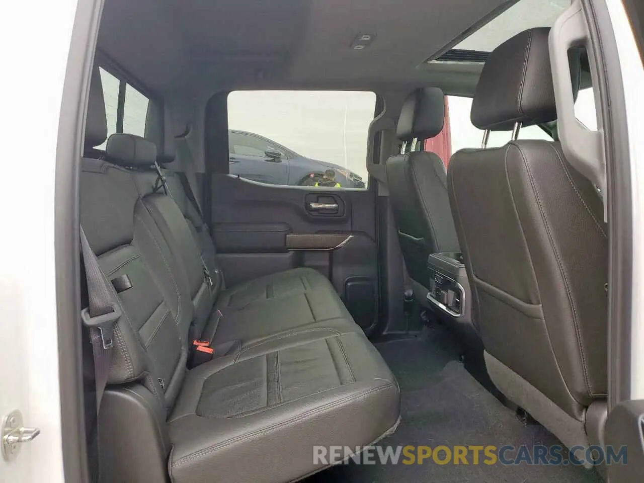 10 Photograph of a damaged car 1GTU9FEL2KZ213432 GMC SIERRA 2019