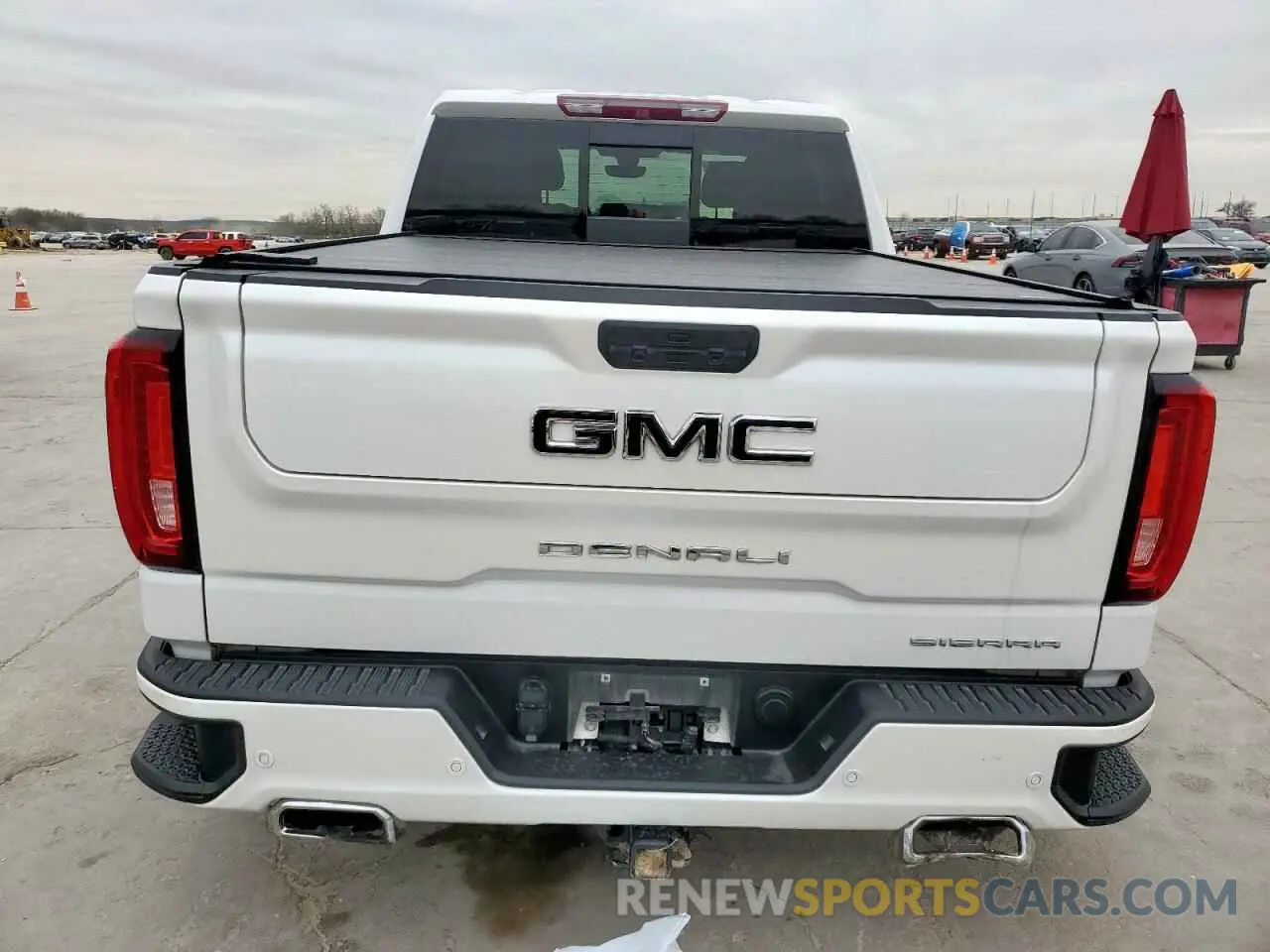 6 Photograph of a damaged car 1GTU9FEL2KZ213432 GMC SIERRA 2019