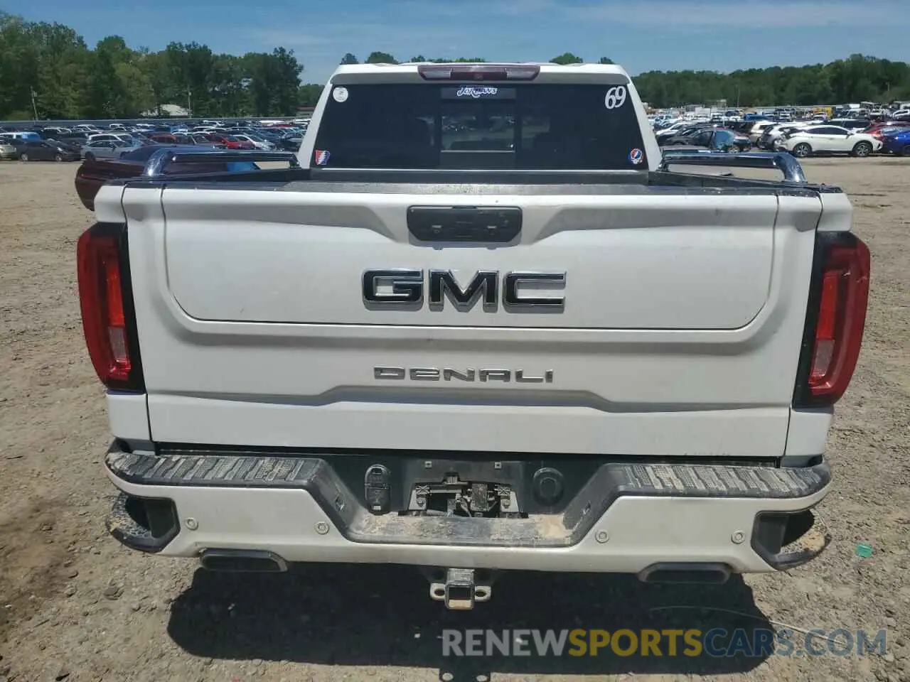 6 Photograph of a damaged car 1GTU9FEL5KZ115365 GMC SIERRA 2019
