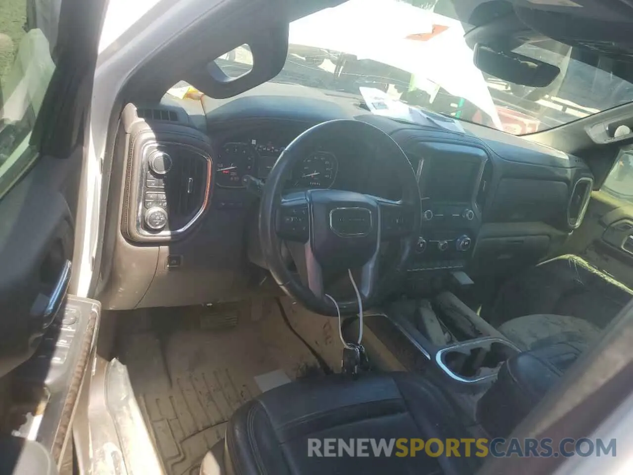 8 Photograph of a damaged car 1GTU9FEL5KZ115365 GMC SIERRA 2019