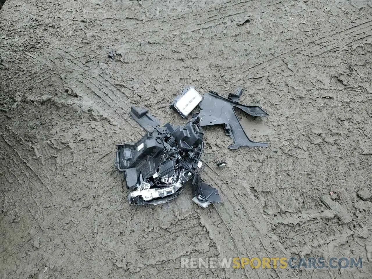 12 Photograph of a damaged car 1GTU9FEL7KZ305961 GMC SIERRA 2019