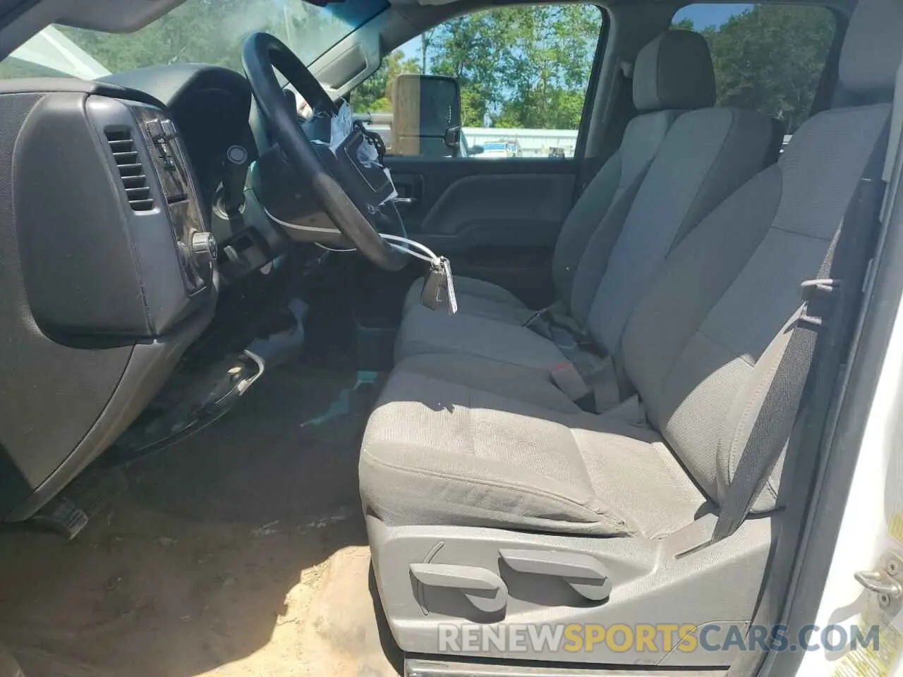 7 Photograph of a damaged car 2GD21NEG9K1201407 GMC SIERRA 2019