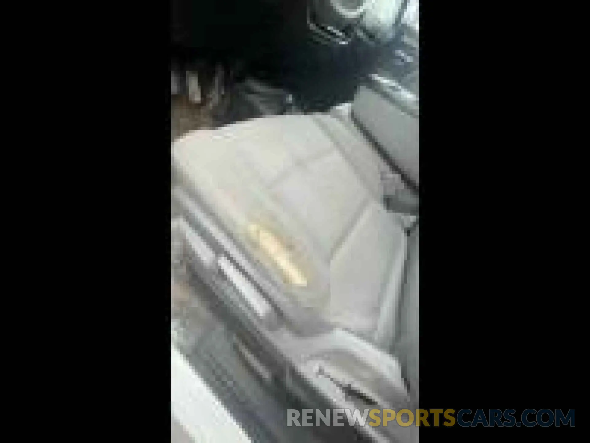 8 Photograph of a damaged car 2GT22NEG3K1225073 GMC SIERRA 2019