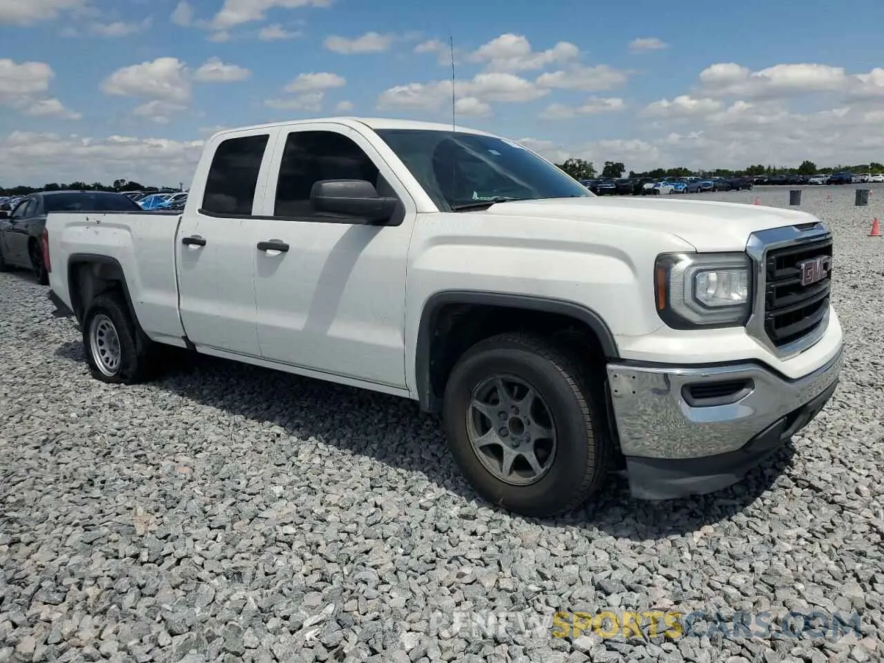 4 Photograph of a damaged car 2GTR1LECXK1139391 GMC SIERRA 2019