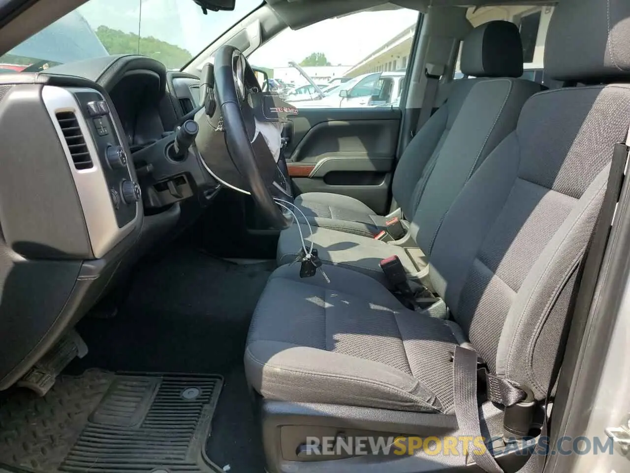 7 Photograph of a damaged car 2GTV2MEC2K1188148 GMC SIERRA 2019