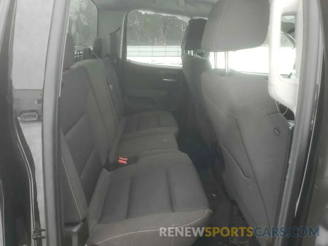 10 Photograph of a damaged car 2GTV2MEC2K1210651 GMC SIERRA 2019