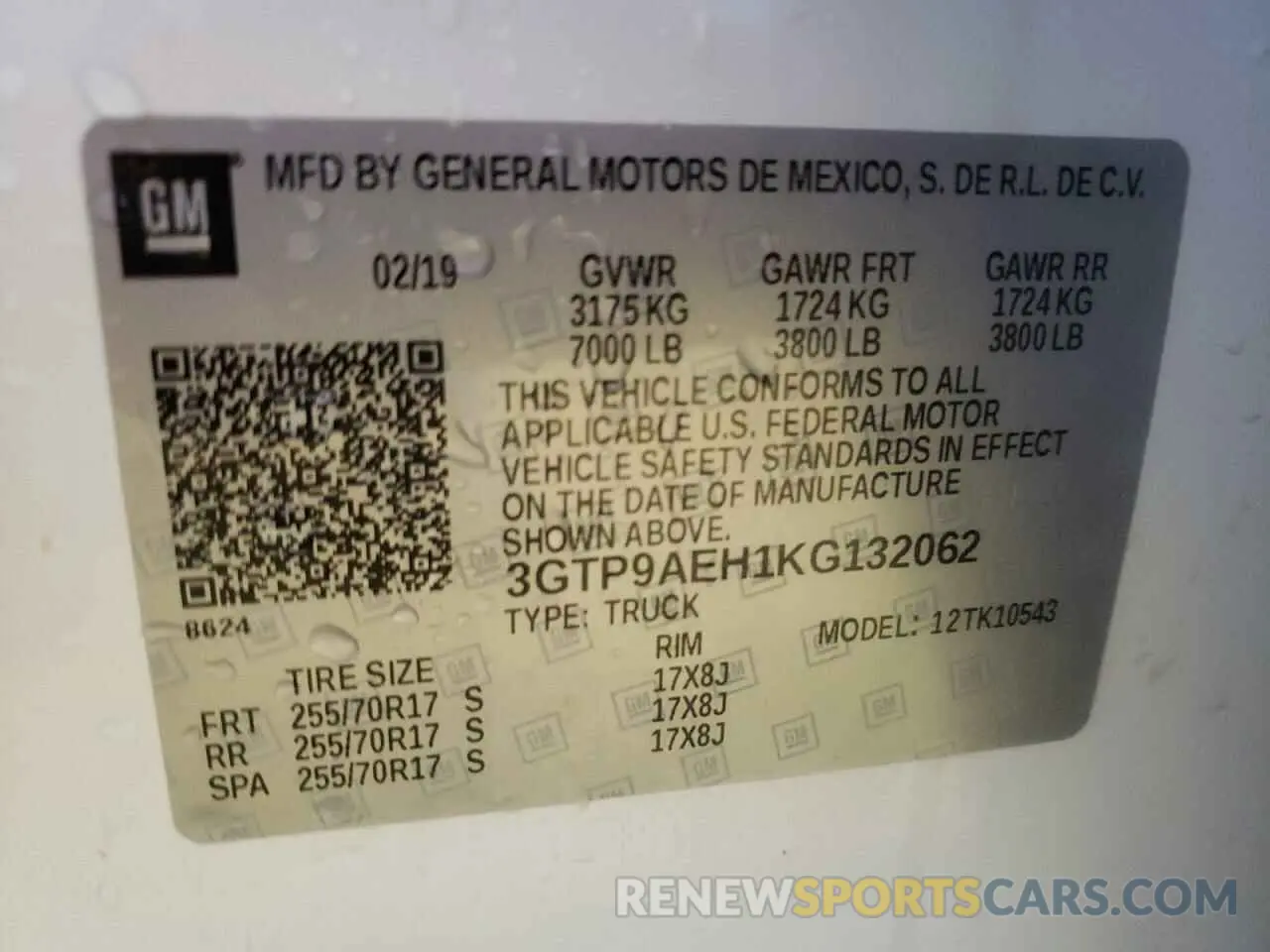 12 Photograph of a damaged car 3GTP9AEH1KG132062 GMC SIERRA 2019