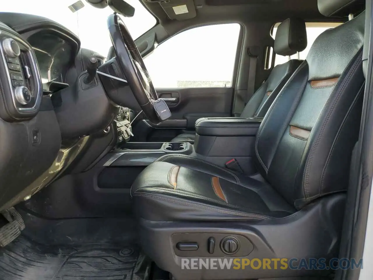 7 Photograph of a damaged car 3GTP9EEL8KG254039 GMC SIERRA 2019