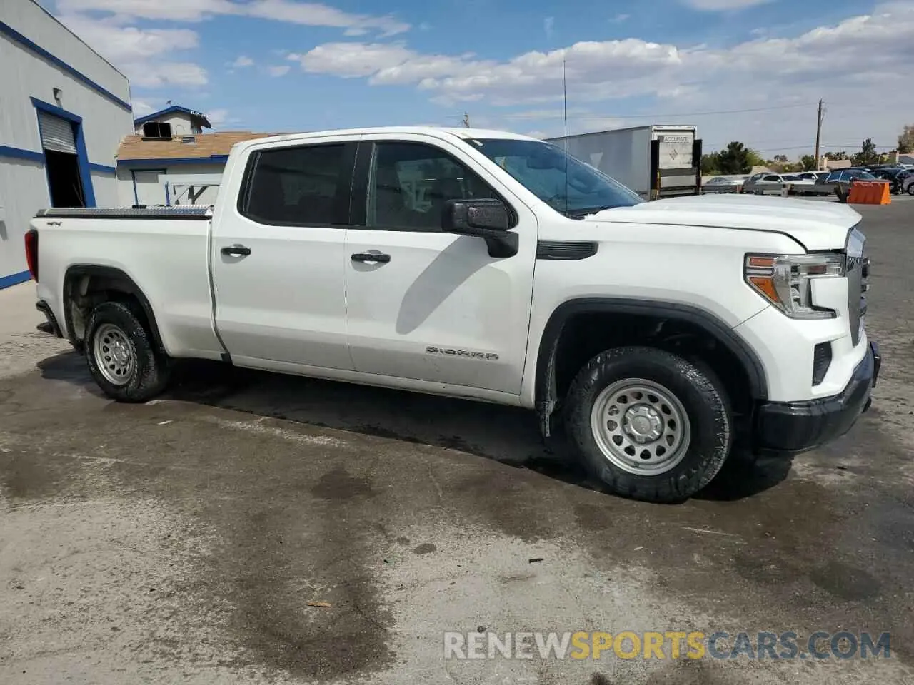 4 Photograph of a damaged car 3GTU9AEFXKG215328 GMC SIERRA 2019