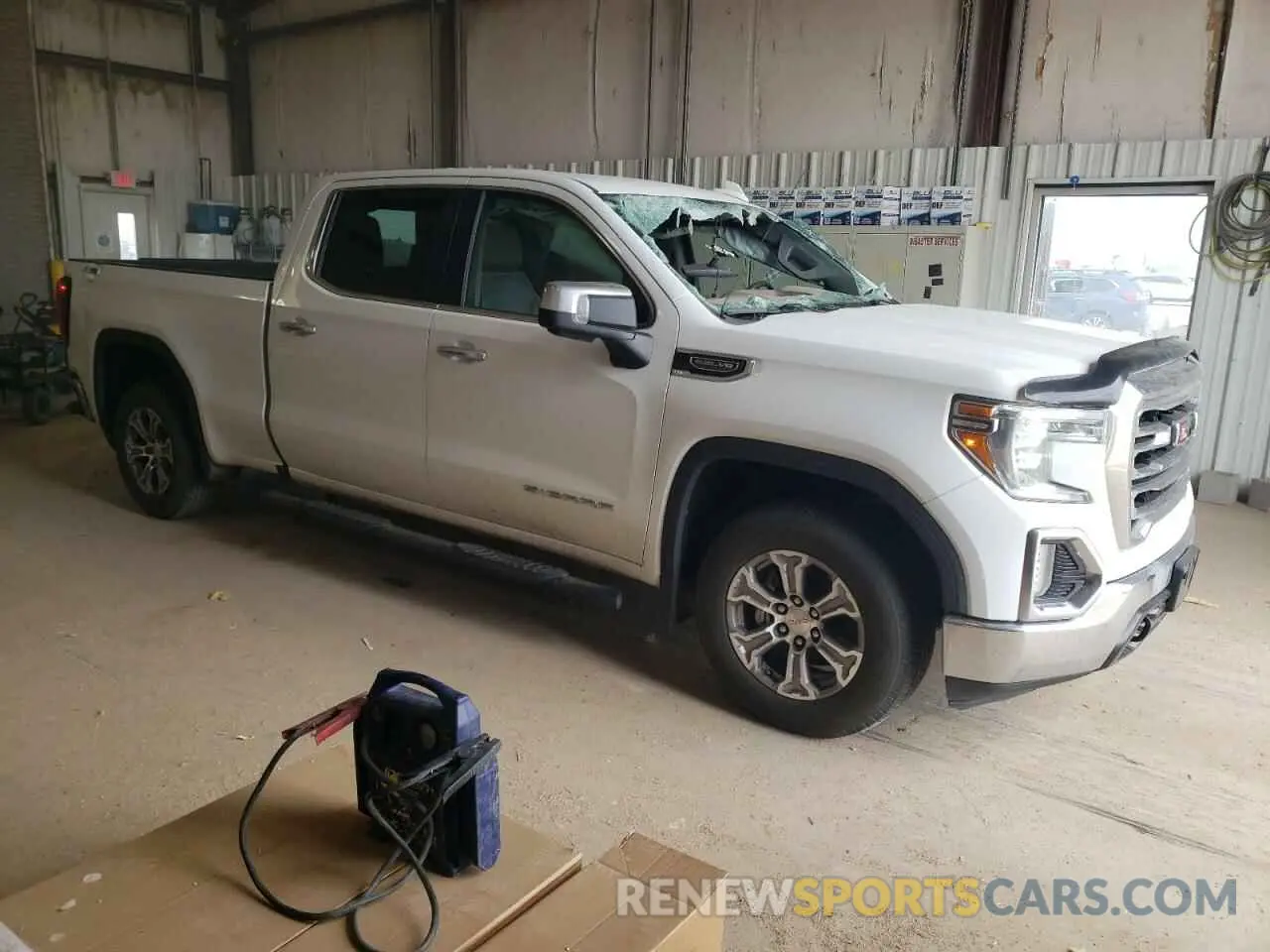 4 Photograph of a damaged car 3GTU9DED0KG308438 GMC SIERRA 2019