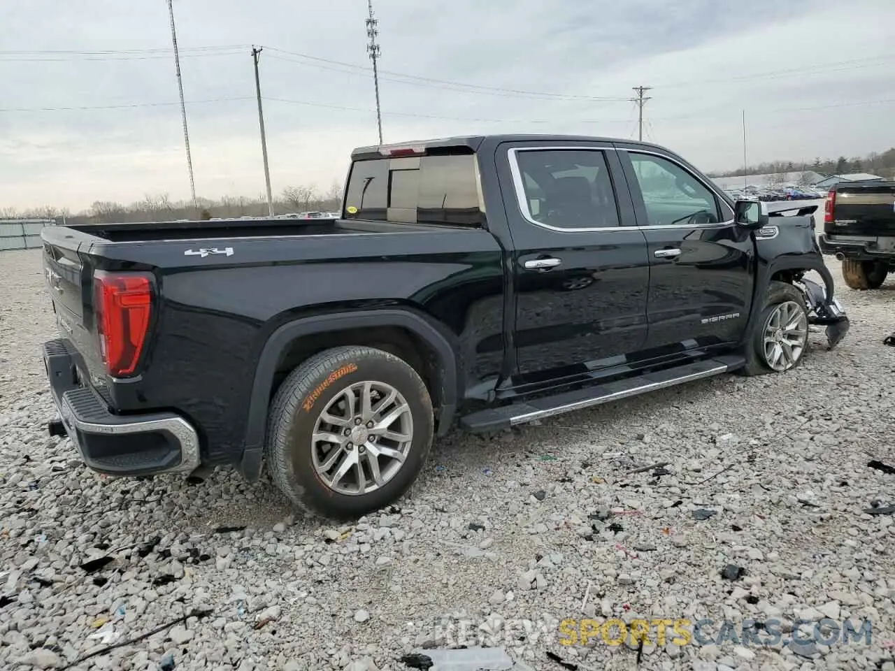 3 Photograph of a damaged car 3GTU9DED1KG140132 GMC SIERRA 2019