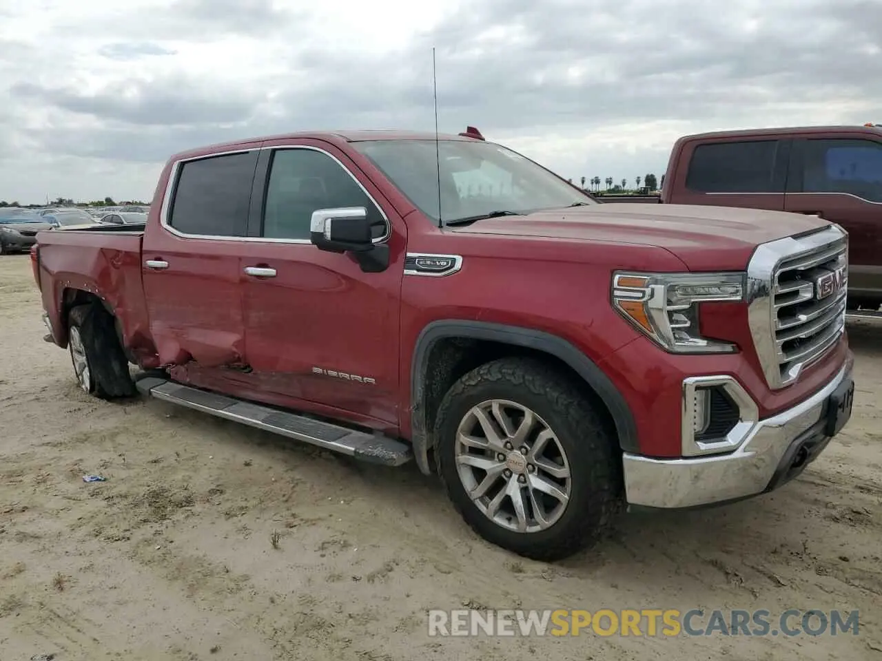 4 Photograph of a damaged car 3GTU9DEDXKG269731 GMC SIERRA 2019