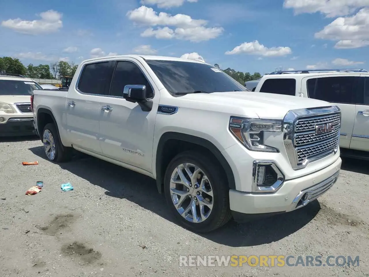 4 Photograph of a damaged car 3GTU9FED3KG267234 GMC SIERRA 2019