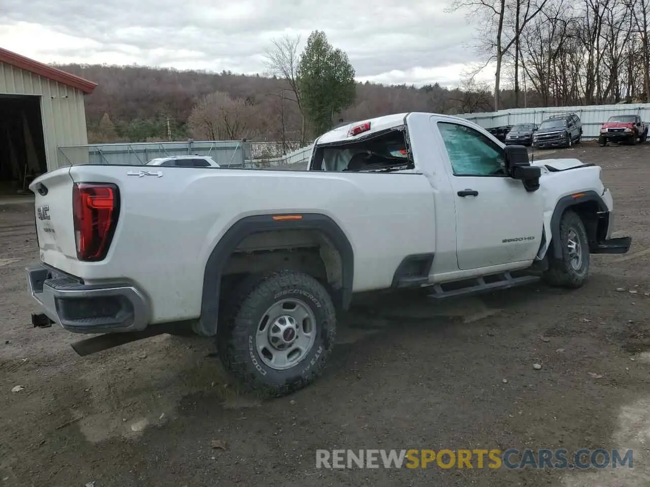 3 Photograph of a damaged car 1GT09LE78LF319578 GMC SIERRA 2020