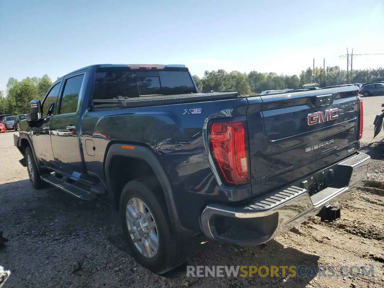 2 Фотография поврежденного автомобиля 1GT49NEY2LF161437 GMC SIERRA 2020