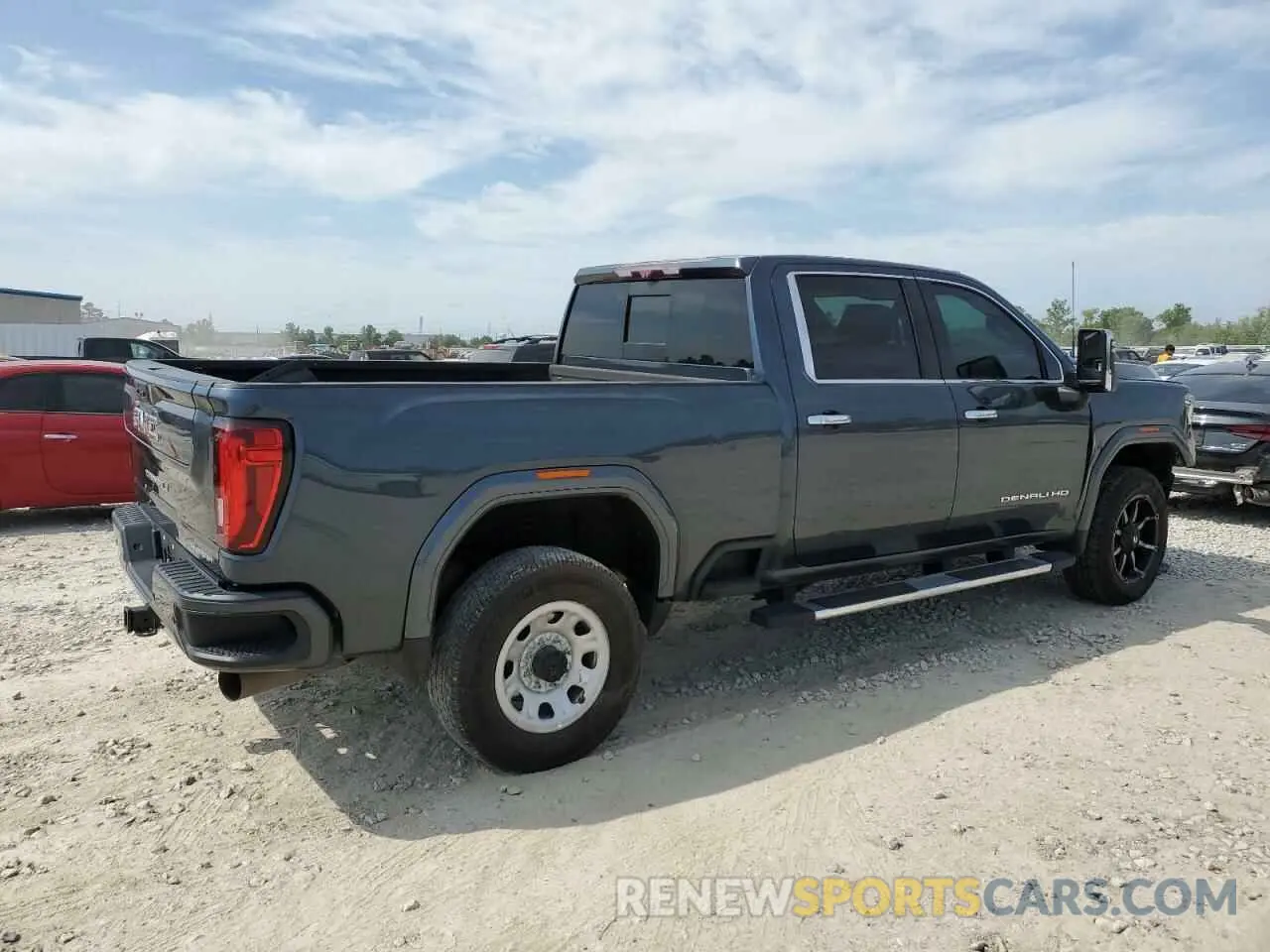 3 Фотография поврежденного автомобиля 1GT49REY0LF221044 GMC SIERRA 2020