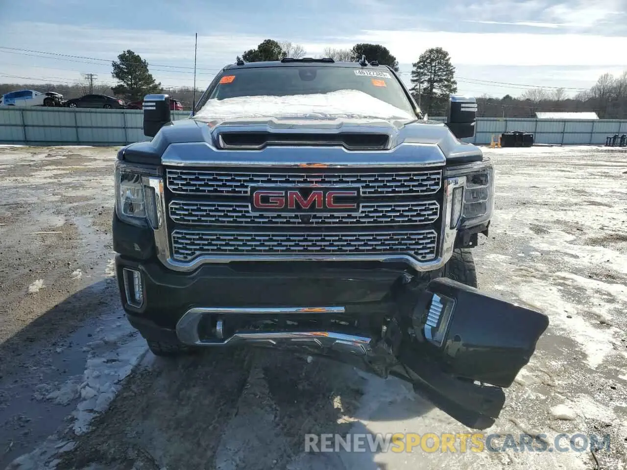5 Photograph of a damaged car 1GT49REY0LF268364 GMC SIERRA 2020