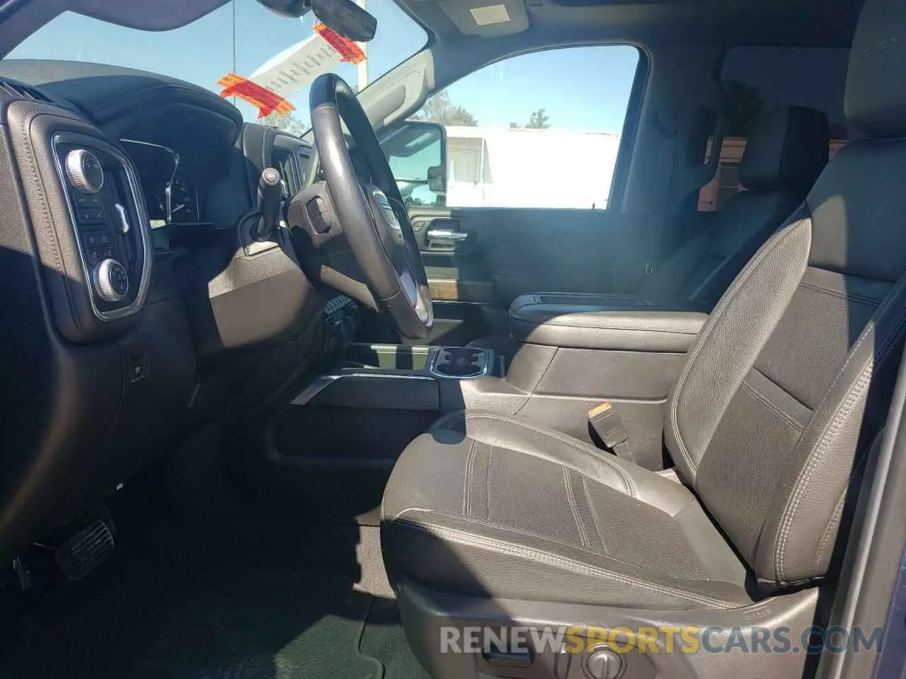 7 Photograph of a damaged car 1GT49REY7LF327152 GMC SIERRA 2020