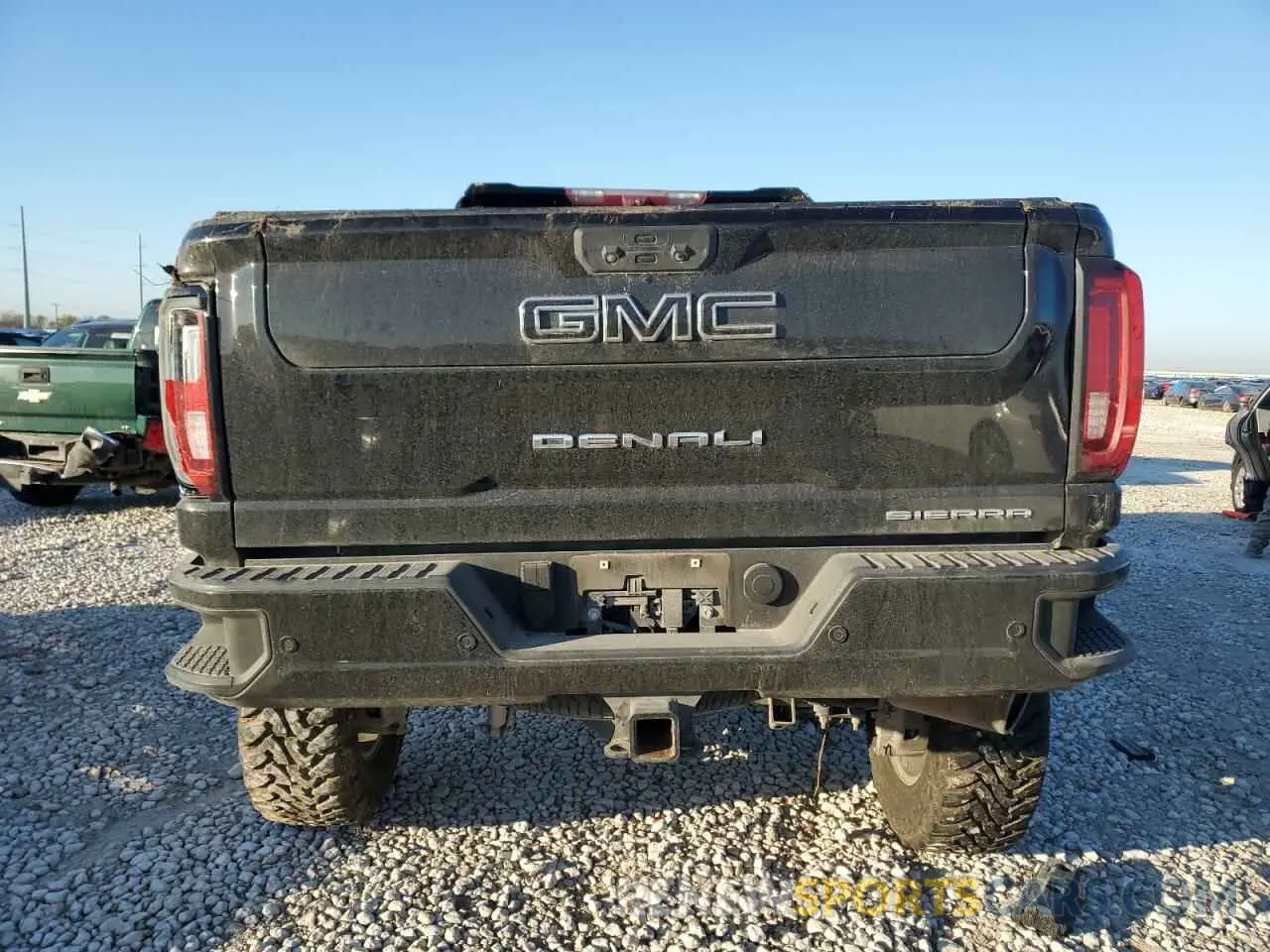 6 Photograph of a damaged car 1GT49REY9LF133397 GMC SIERRA 2020