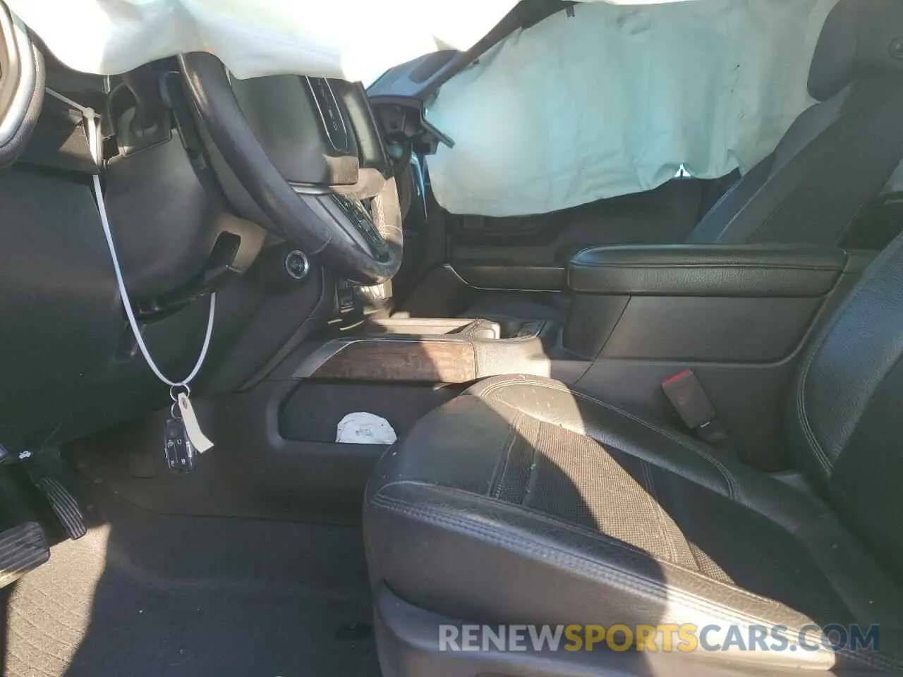 7 Photograph of a damaged car 1GT49REY9LF133397 GMC SIERRA 2020