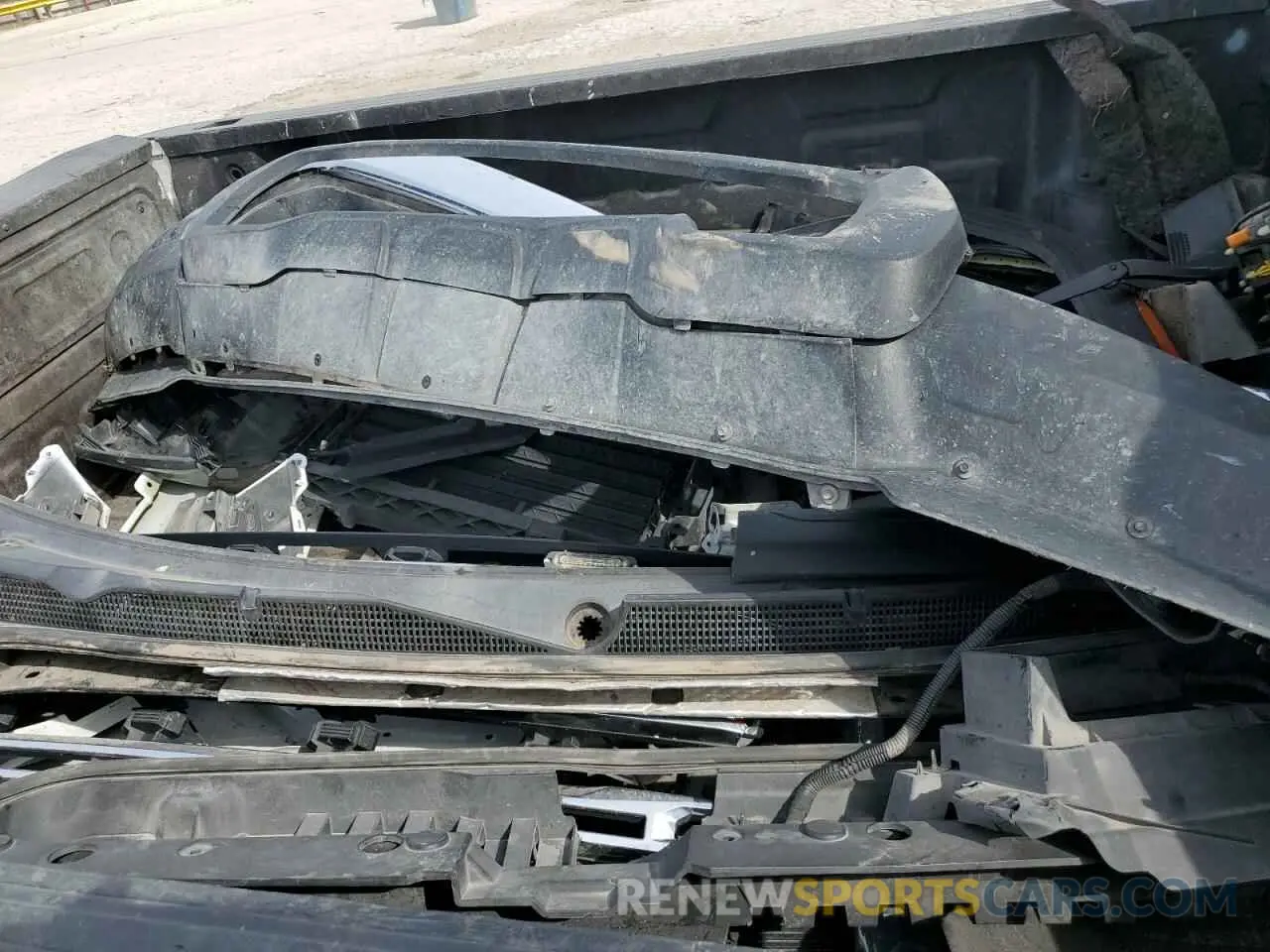 12 Photograph of a damaged car 1GT49TEY7LF215223 GMC SIERRA 2020