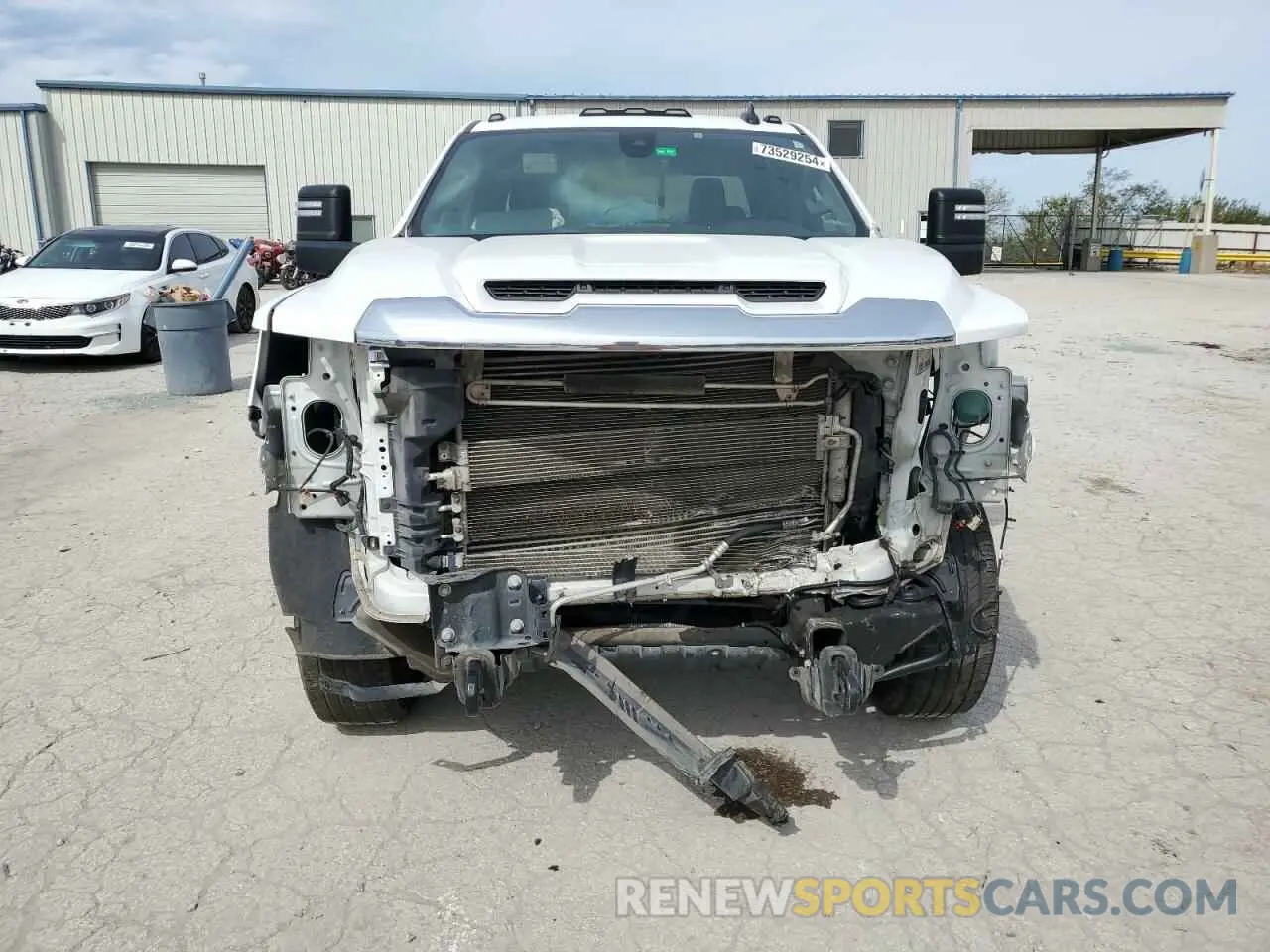 5 Photograph of a damaged car 1GT49TEY7LF215223 GMC SIERRA 2020
