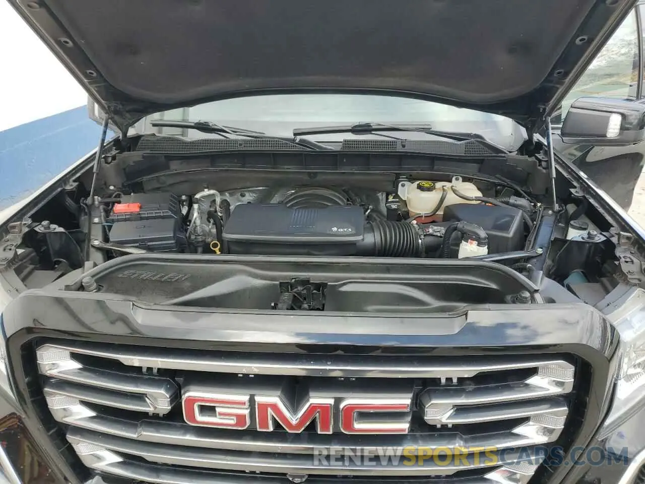 11 Photograph of a damaged car 1GTP9EED3LZ378780 GMC SIERRA 2020