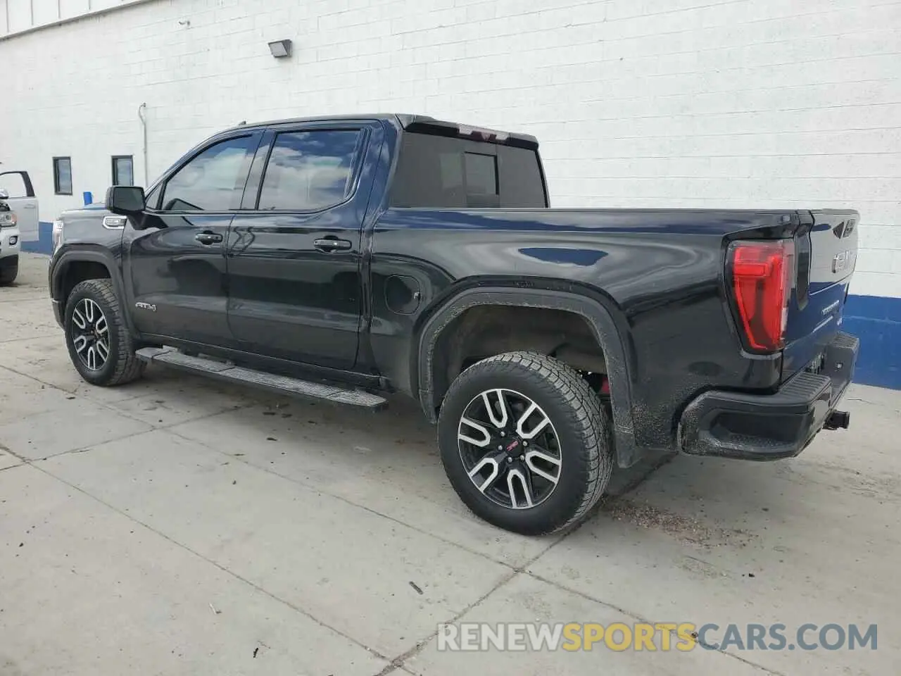 2 Photograph of a damaged car 1GTP9EED3LZ378780 GMC SIERRA 2020