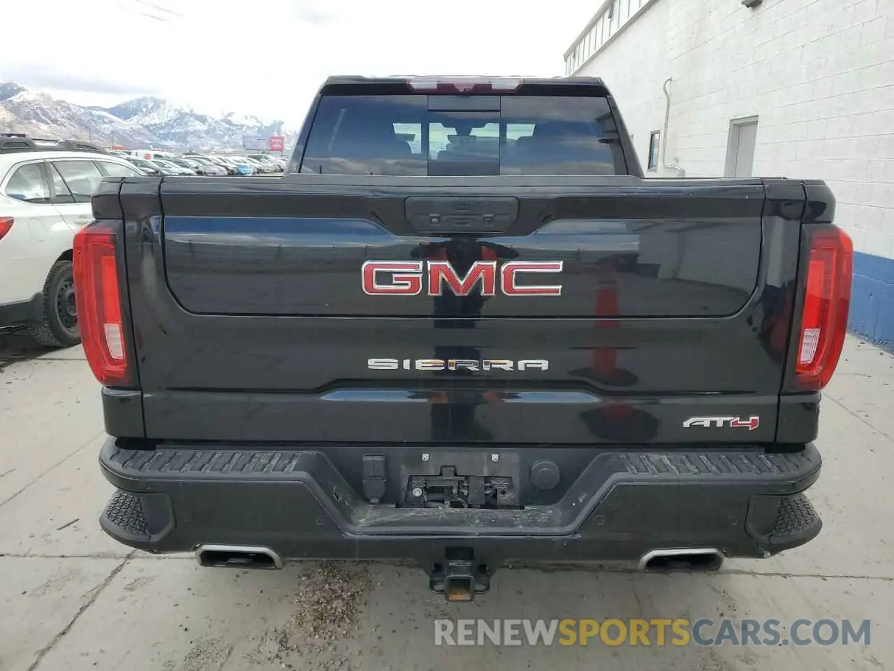 6 Photograph of a damaged car 1GTP9EED3LZ378780 GMC SIERRA 2020