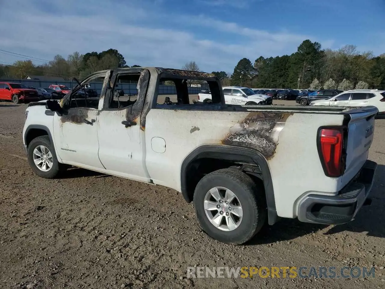 2 Photograph of a damaged car 1GTR8AEF0LZ322107 GMC SIERRA 2020