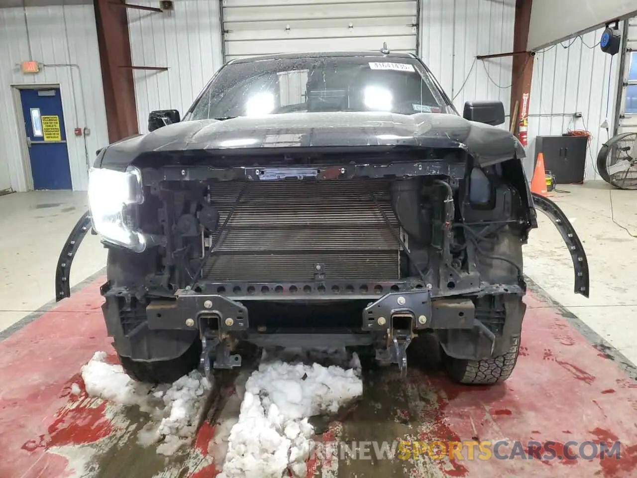 5 Фотография поврежденного автомобиля 1GTR9CED1LZ317294 GMC SIERRA 2020