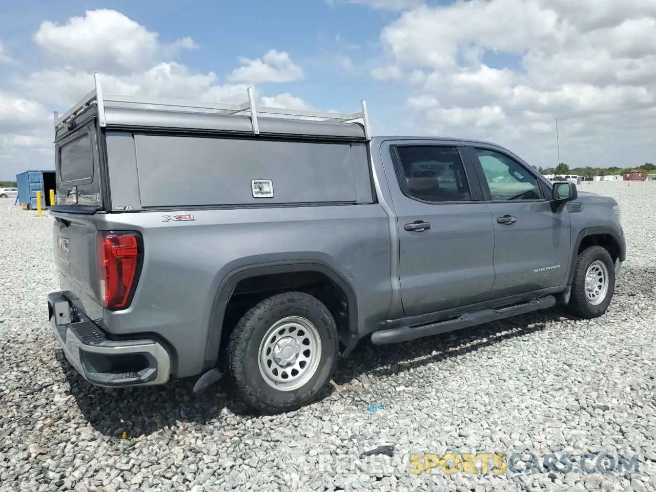 3 Photograph of a damaged car 1GTU9AEF6LZ313886 GMC SIERRA 2020