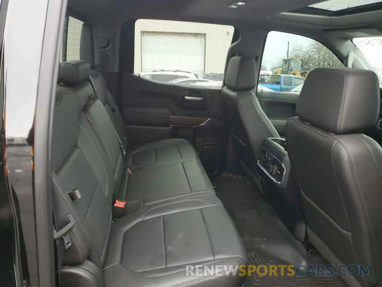 10 Photograph of a damaged car 1GTU9DED8LZ207438 GMC SIERRA 2020