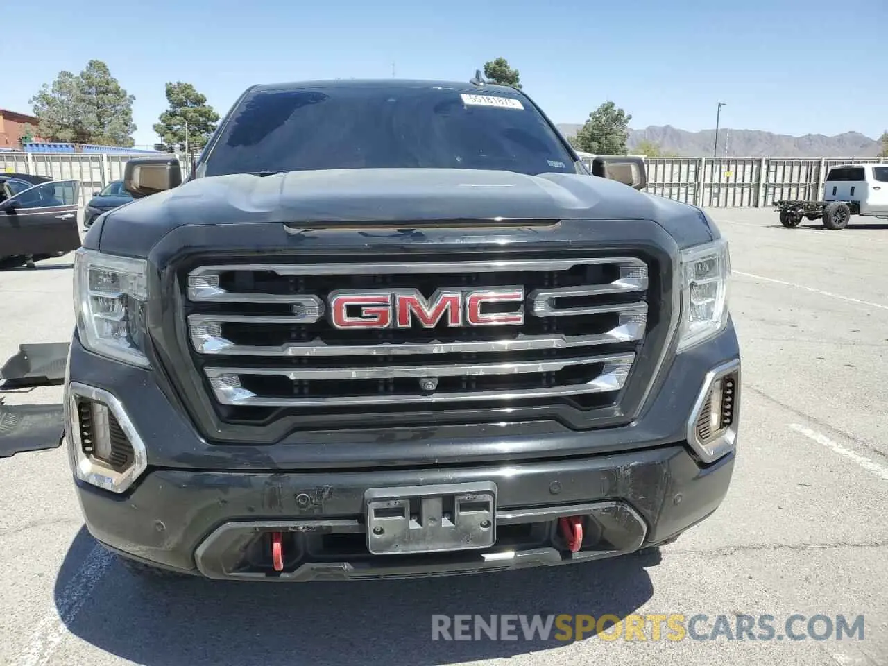 5 Photograph of a damaged car 1GTU9EET7LZ316857 GMC SIERRA 2020