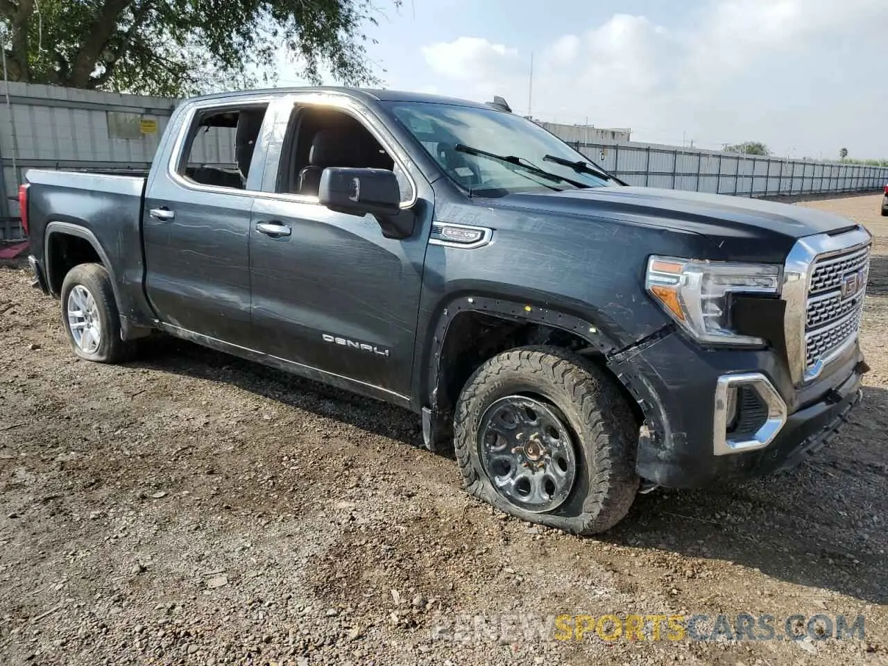 4 Photograph of a damaged car 1GTU9FEL1LZ299690 GMC SIERRA 2020