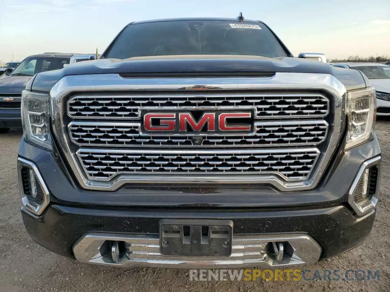 5 Photograph of a damaged car 1GTU9FEL5LZ216343 GMC SIERRA 2020